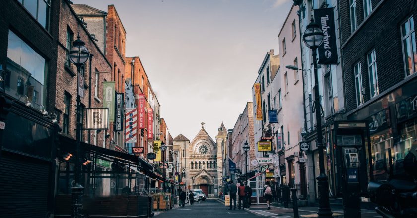 Covid-19: Irlanda completa 30 dias com crescimento diário inferior a 1%