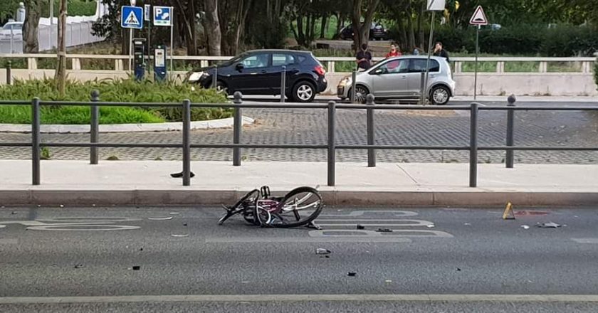 Morte de ciclista de 16 anos atropelada levanta debate sobre fim de vias rápidas em Lisboa