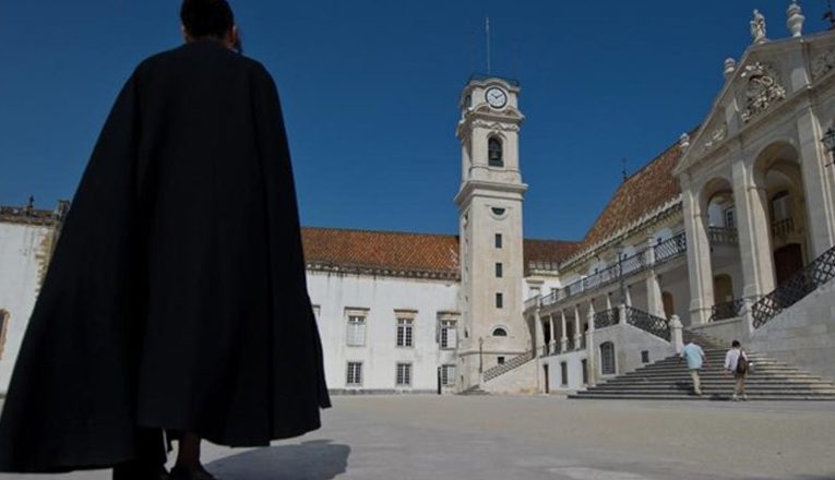 Pandemia e alta do euro dificultam a permanência de estudantes brasileiros em Portugal