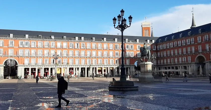 Desemprego e mudanças sociais marcam um ano de pandemia na Espanha