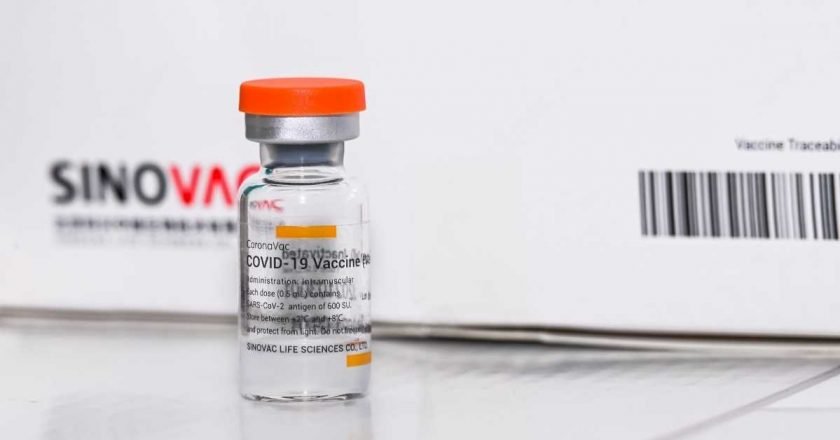 OMS aprova CoronaVac e vacina poderá ser aceita na União Europeia