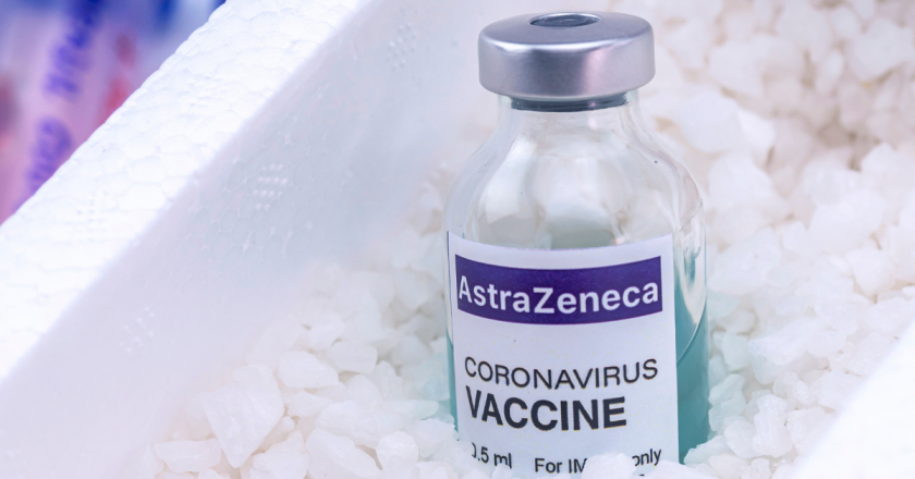 Justiça ordena que AstraZeneca entregue 50 milhões de vacinas à UE